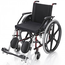 Cadeira de Rodas com Apoio de Panturrilha Confort FLEX 44cm Cadeira de Rodas com Apoio de Panturrilha Confort FLEX 44cm