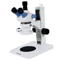 Microscópio Estereoscópico Trinocular, Zoom 0.7X ~ 3X, Aumento 7X até 30X, Iluminação Refletida a 8W Fluorescente